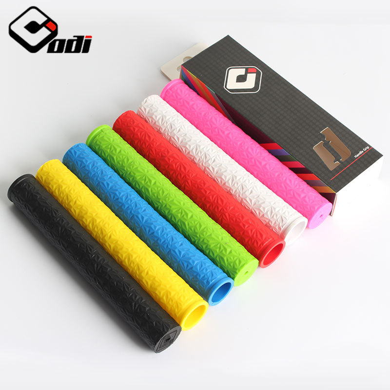 มือจับรถสกู๊ตเตอร์ ODI 160 มม. - Mountain Biking For Kids บทวิจารณ์และราคา